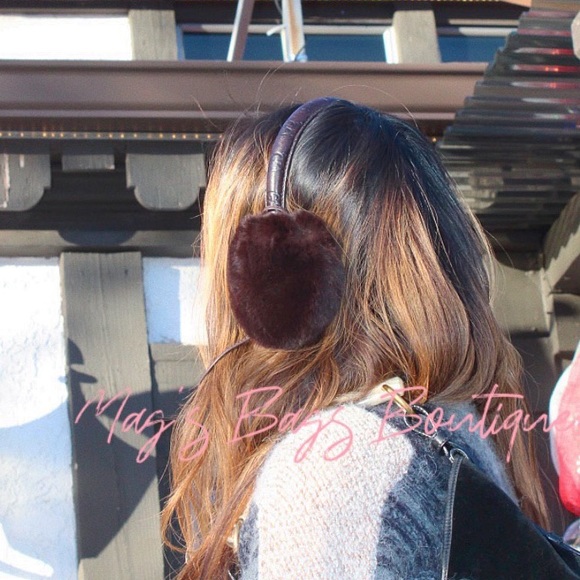 Gucci: Rabbit Fur Leather Ear Muffs *RARE* - Picture 4 of 15